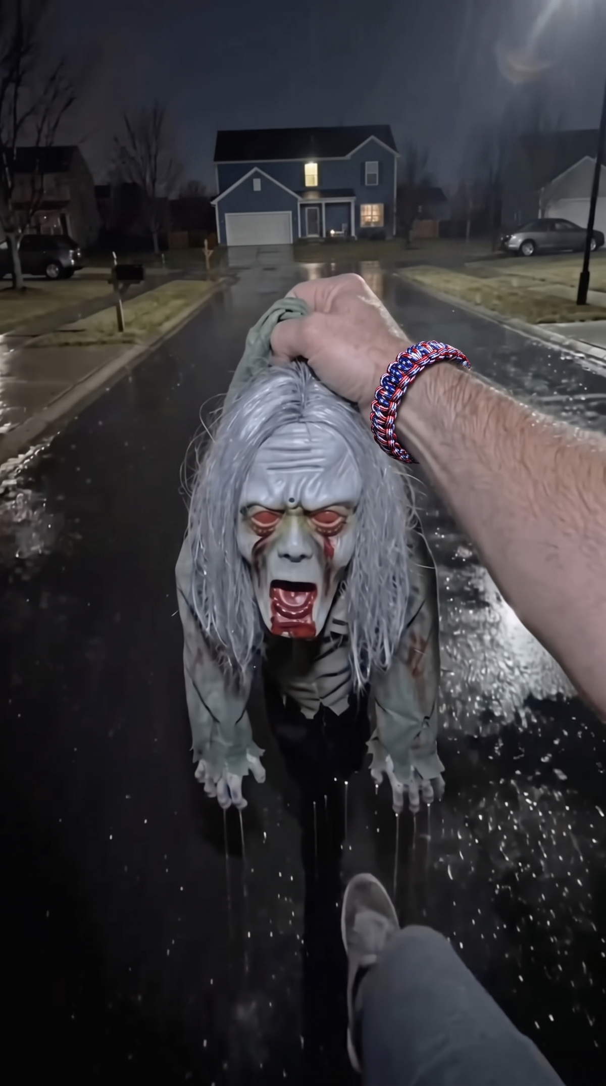 The Crawler – Touch-Activated Crawling Zombie Ghost