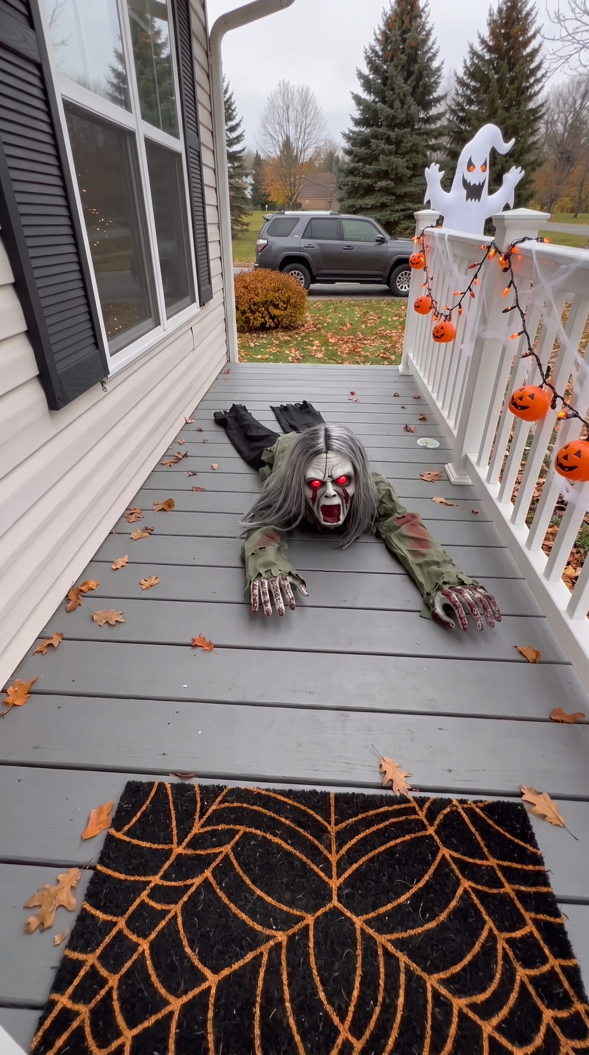 The Crawler – Touch-Activated Crawling Zombie Ghost